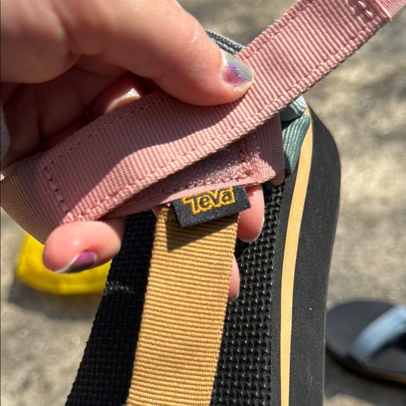 Teva Flatform Universal Sandal - Picture 5 of 5